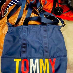 HAND AND SHOULDER BAGS